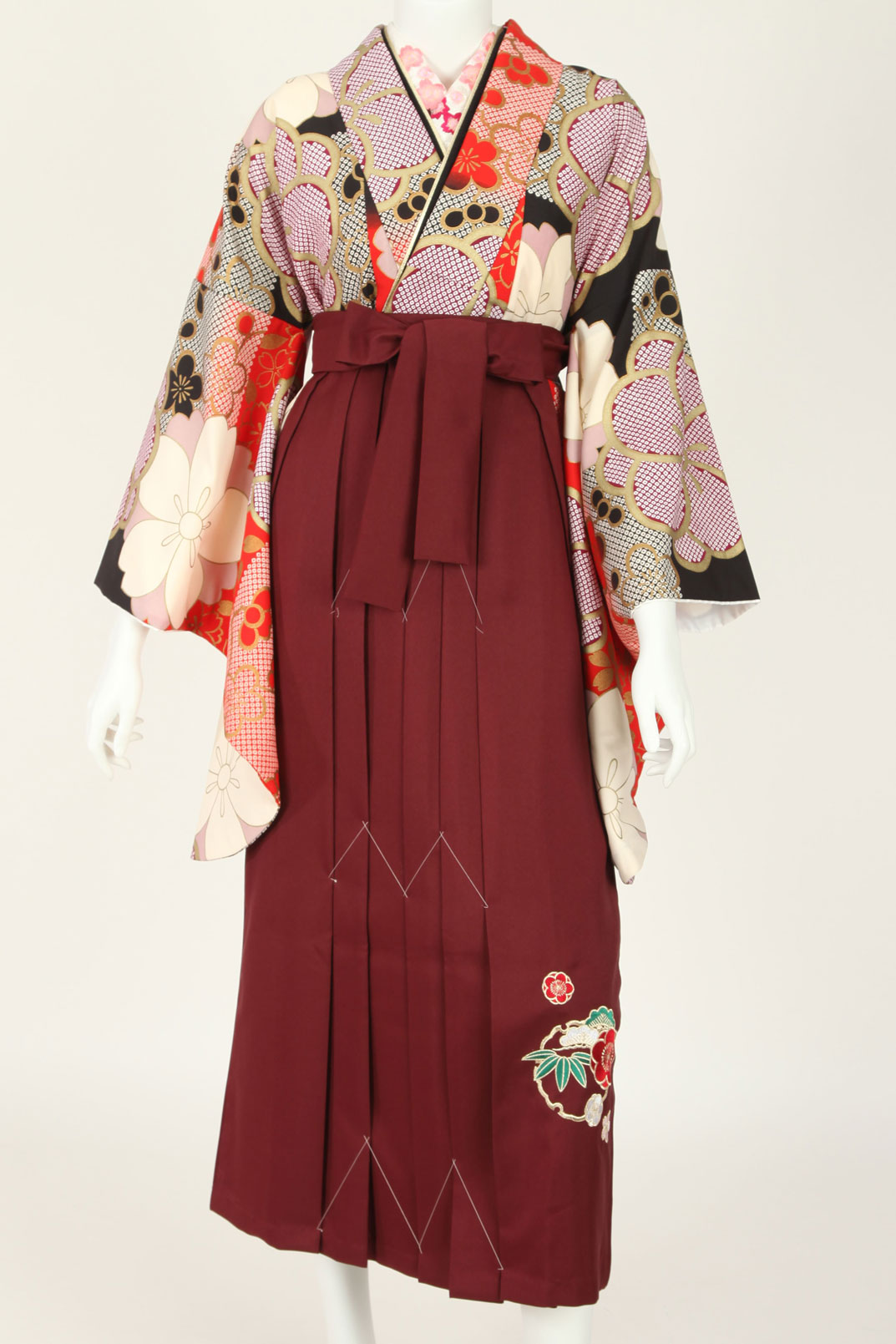 紫×えんじの梅柄着物・上品レトロ卒業袴レンタル | 和泉市の成人式の前 